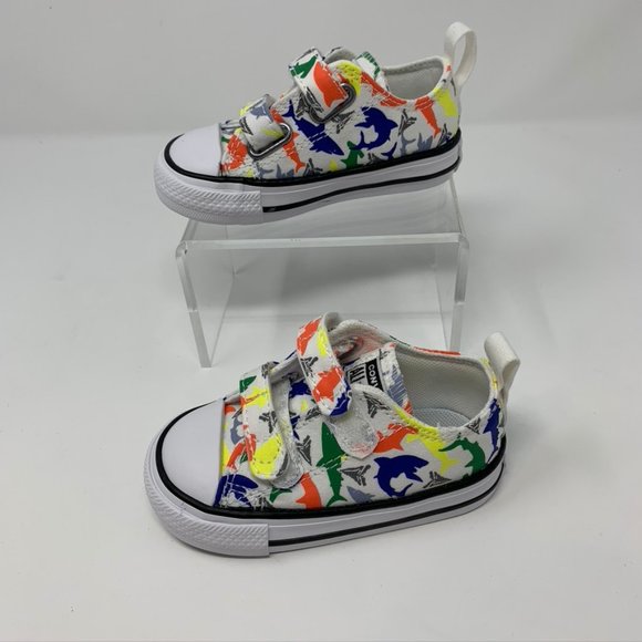 boys shark converse